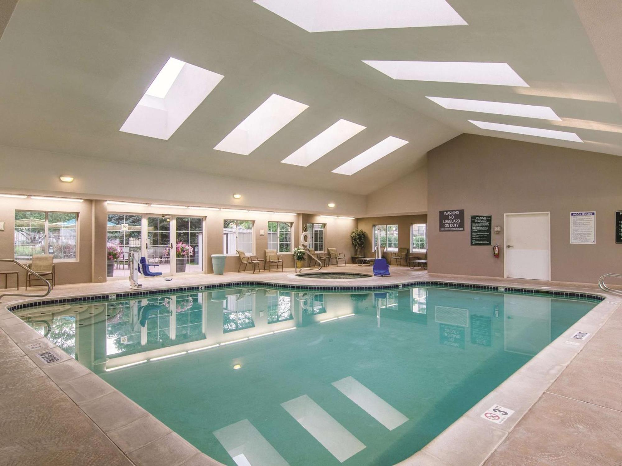 La Quinta By Wyndham Denver Airport Dia Exterior photo